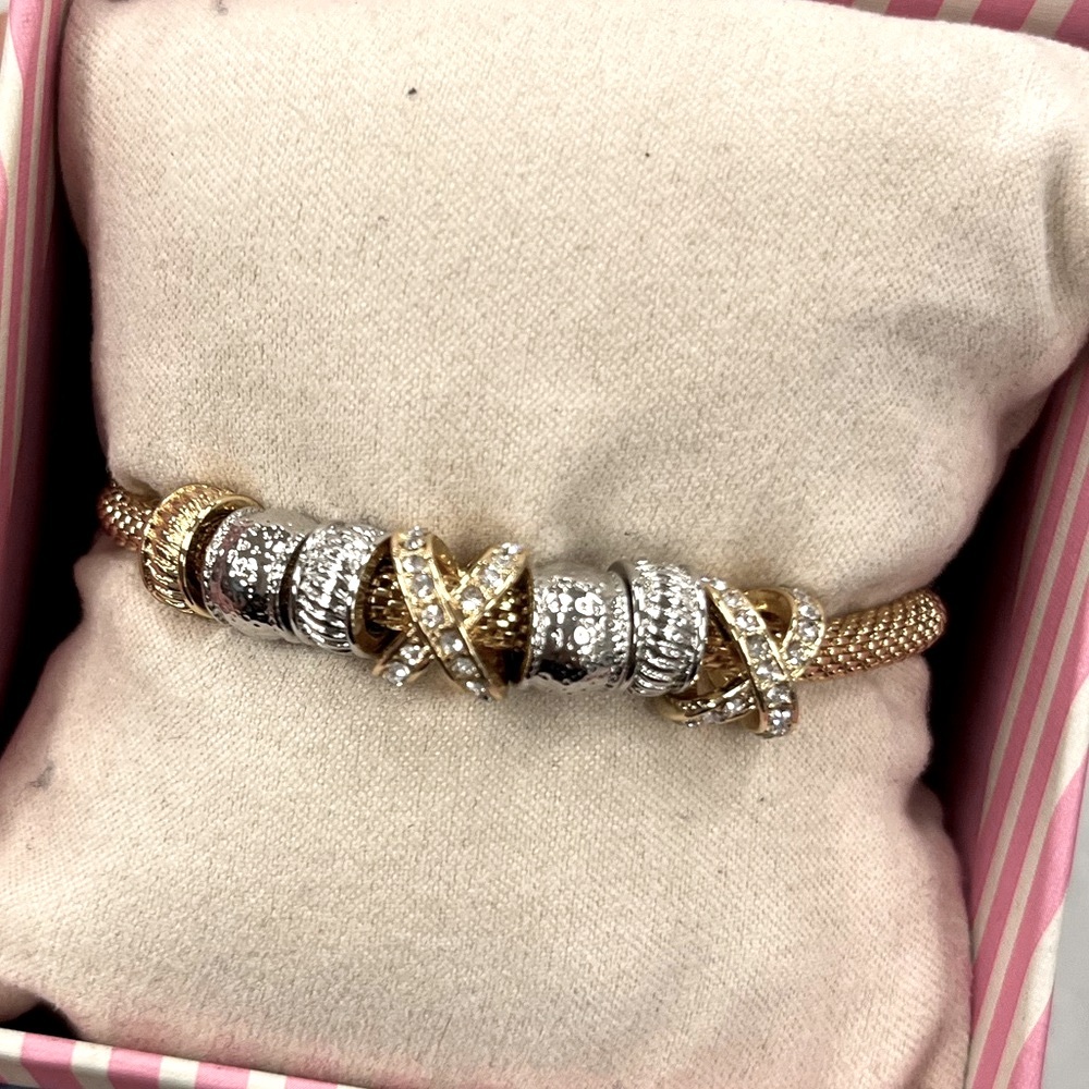 NWT ⚜️💖⚜️ House of Harlow 1960 gorgeous golden and silver tone bracelet - Picture 3 of 15
